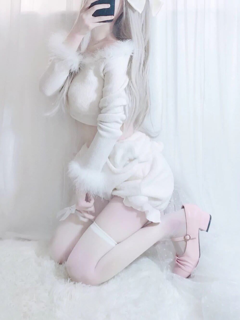 娇嫩的白丝白毛巨乳可爱小娇妻美图 娇嫩的白丝白毛巨乳可爱小娇妻美图