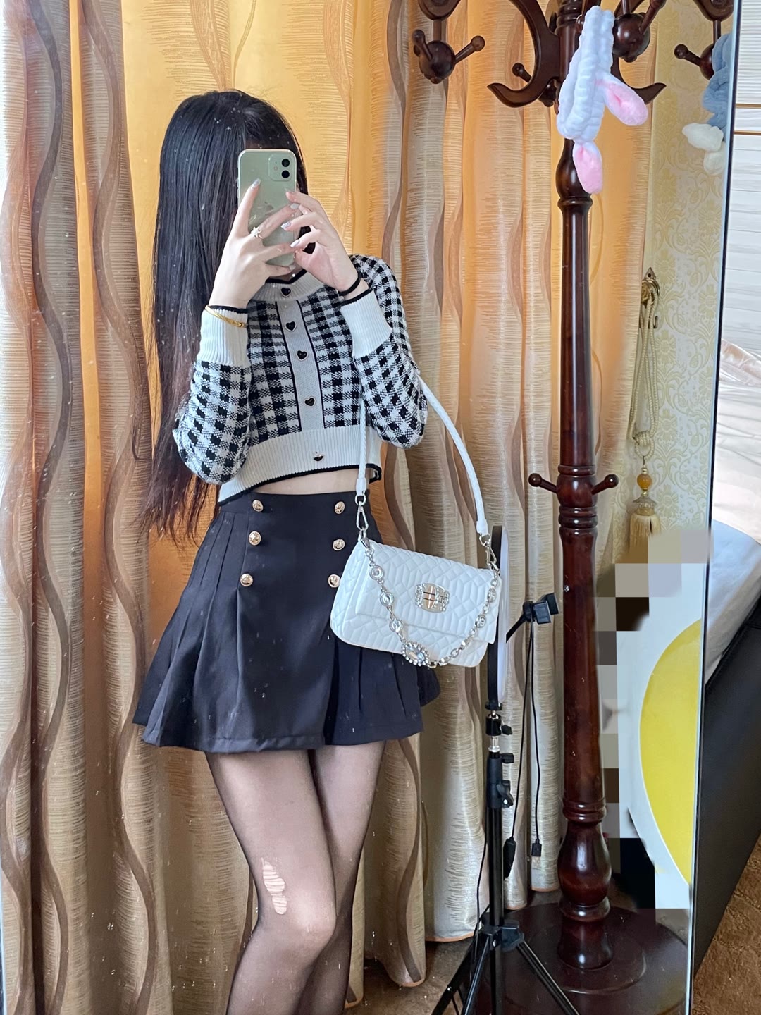 超短裙的大长腿破洞黑丝小姐姐喜欢吗 超短裙的大长腿破洞黑丝小姐姐喜欢吗